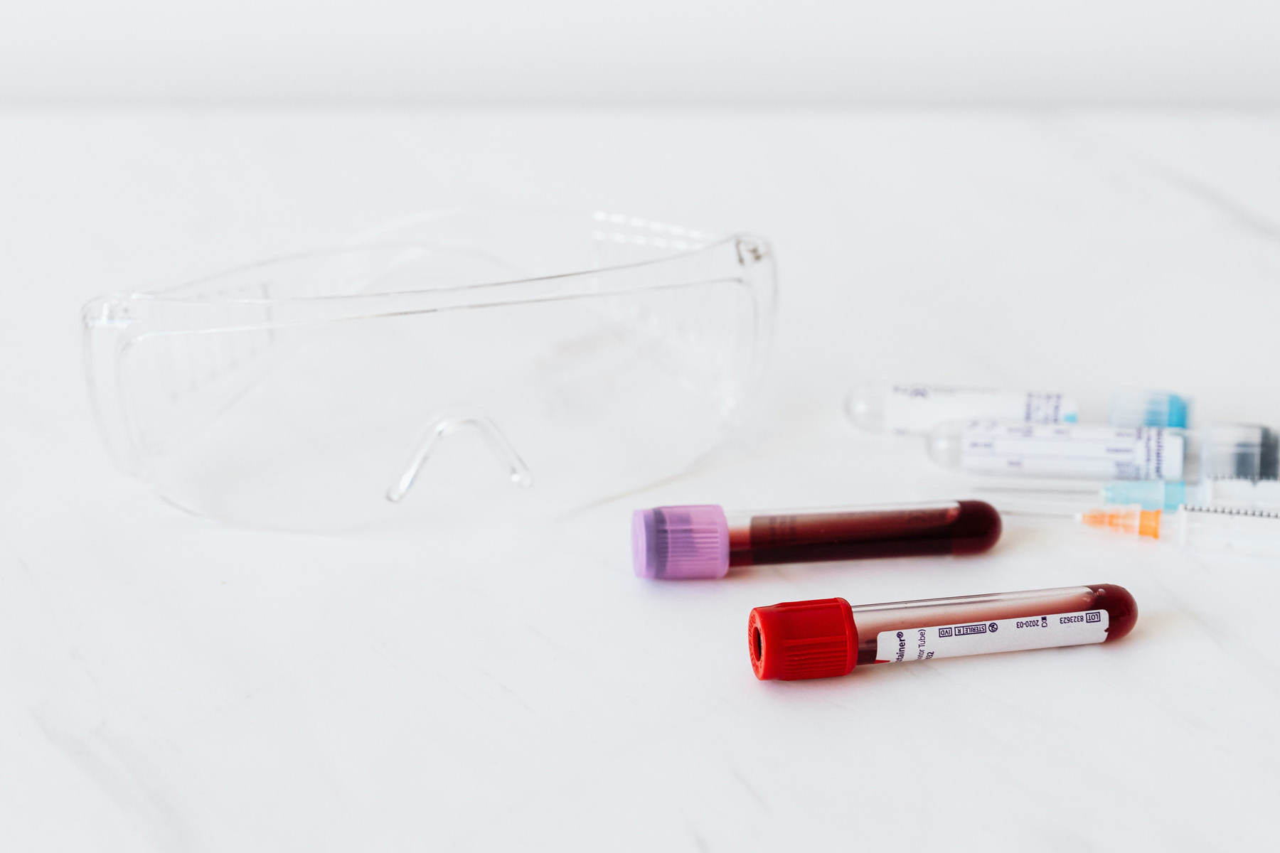Leistungen aesthetik Behandlung mit Eigenblut und Medical Needling